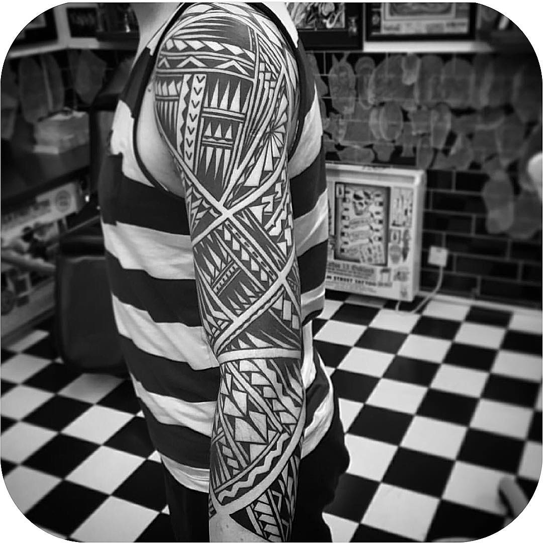 maori-tattoo-sleeve-by-paul-orourke