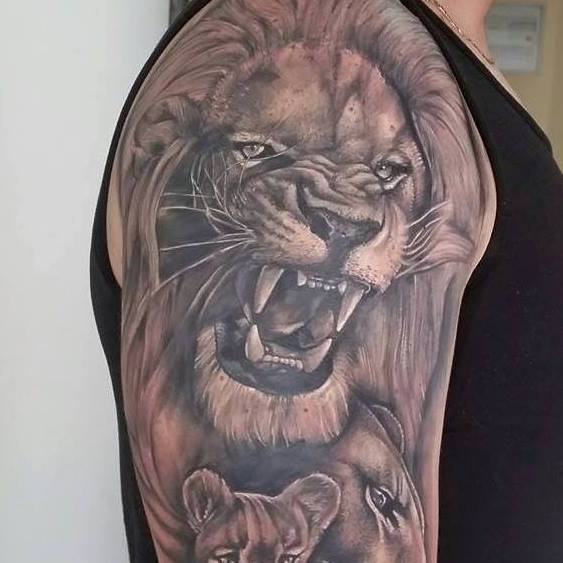 2017-lion-tattoo