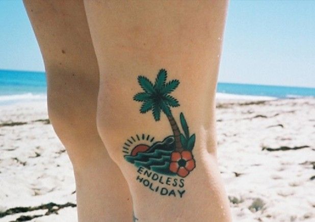 beach-tattoo-on-girl-left-leg