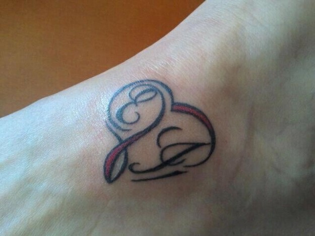 tatuaggio-iniziale-cuore
