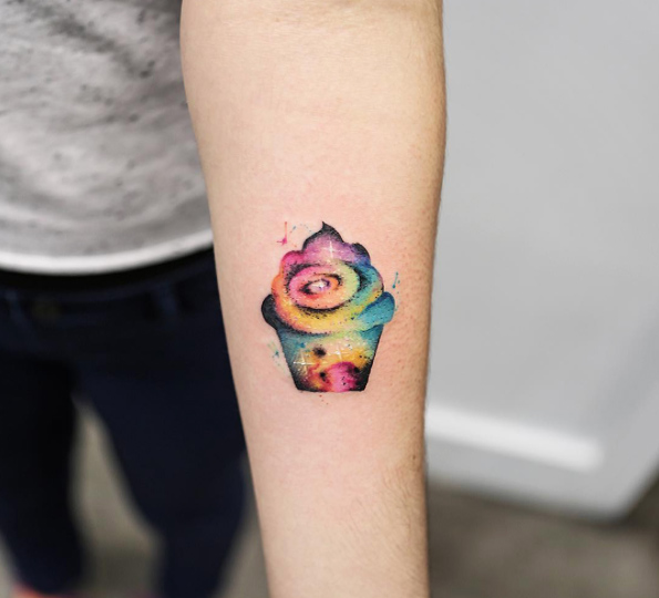 cupcake-tattoo-design