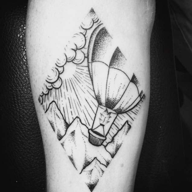 dotwork-hot-air-balloon-tattoo