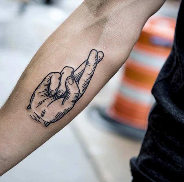 fingers-crossed-tattoo-1