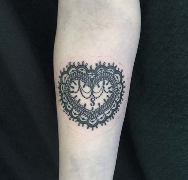 lace-heart-tattoo