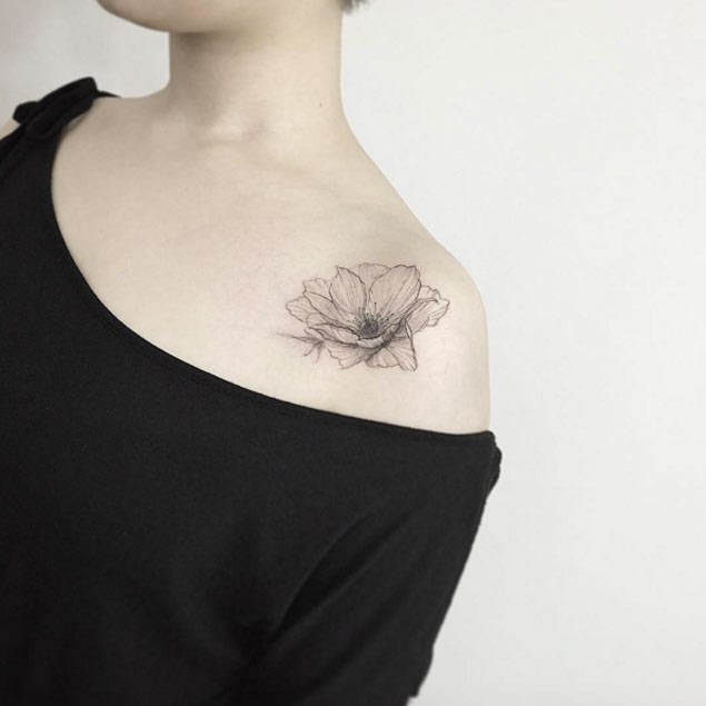 minimal-flower-tattoo-1