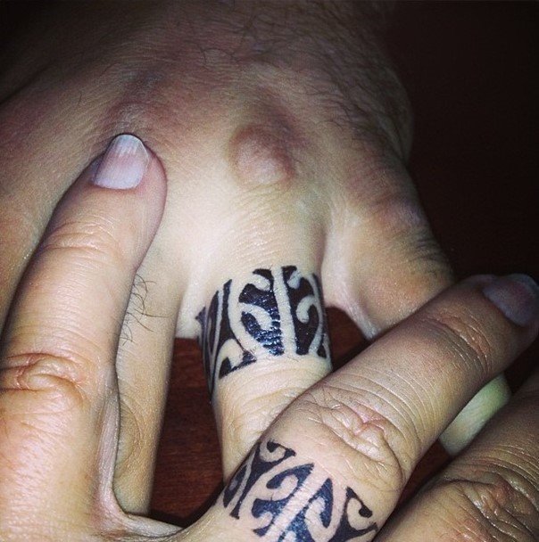 streep Bourgeon Meer dan wat dan ook Tribal Wedding Ring Tattoos | icbritanico.edu.ar
