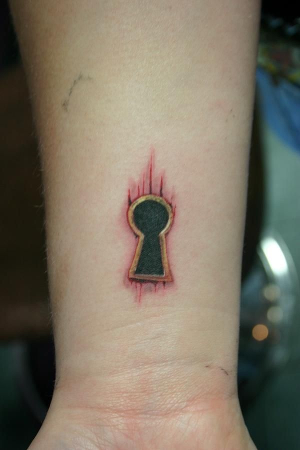 key-tattoo-designs-28