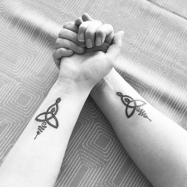 Legame Simbolo Celtico Madre E Figlia tatuaggi-celtici - TatuaggiStyle