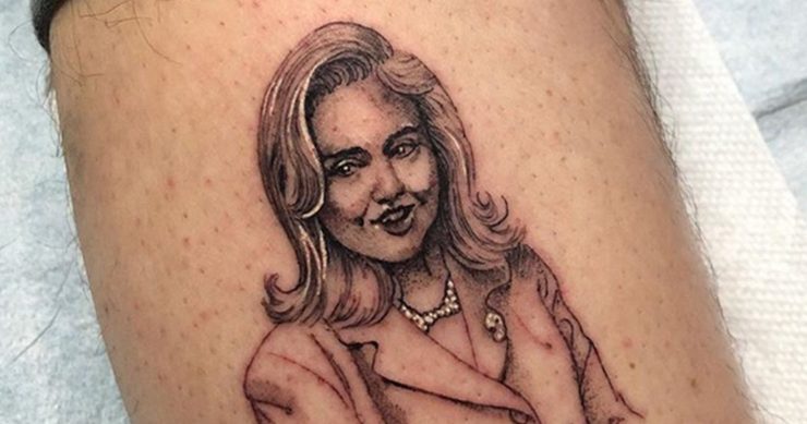 Pete Davidson tatuaggio Hillary Clinton 