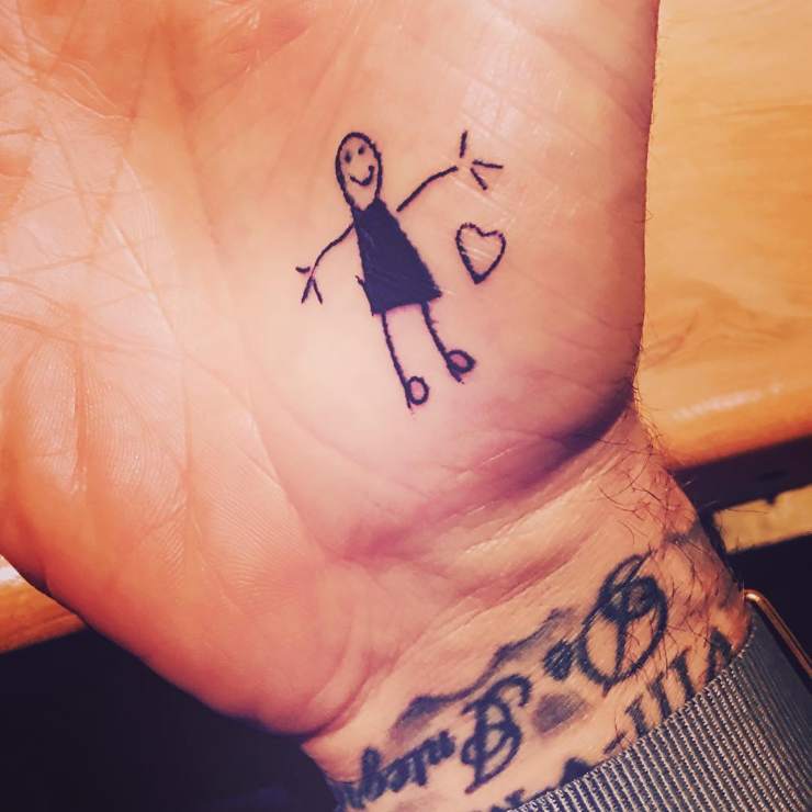 David Beckham disegno su mano 