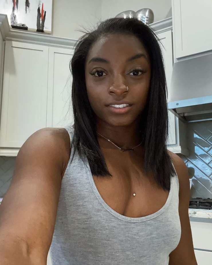 Simone Biles piercing